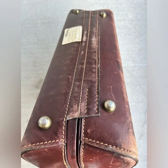 Vintage Atlas Leather Briefcase 20” × 13” × 7” – Double Compartment – Combo Lock